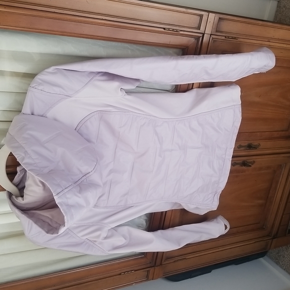 Balance Athletica Summit Jacket in Lilac - Picture 2 of 3